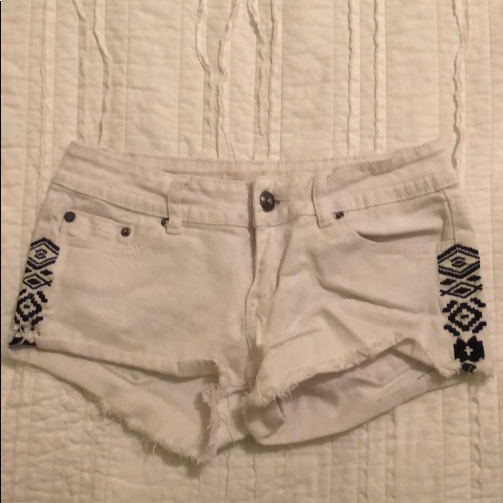 white jean shorts